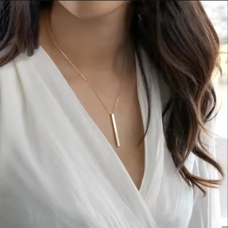 Personligt 3D Namnhalsband med Ett eller Flera Namn